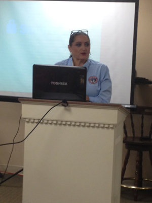 Deborah Robinson with Lexington Fire Department presents Smart911 resize.com